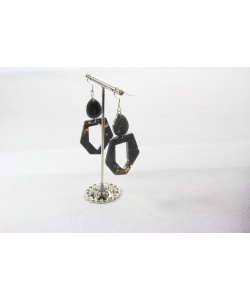 821_-_boucle_doreille_argent_pendentif_noir_et_dor_en_rsine_14_euros