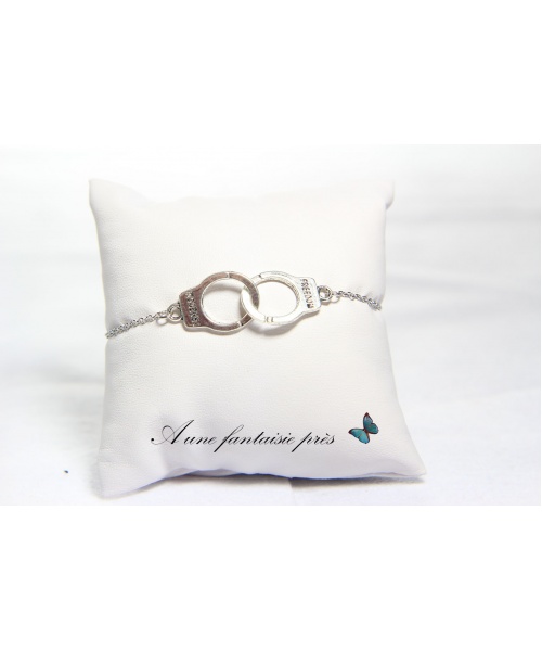 1189_-_bracelet_argent_acier_inoxydable_connecteur_menotte__15_euros
