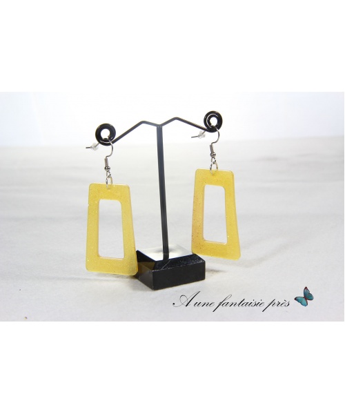1541_-_boucle_doreille_argent_acier_inoxydable_rectangle_jaune_en_rsine_12_euros