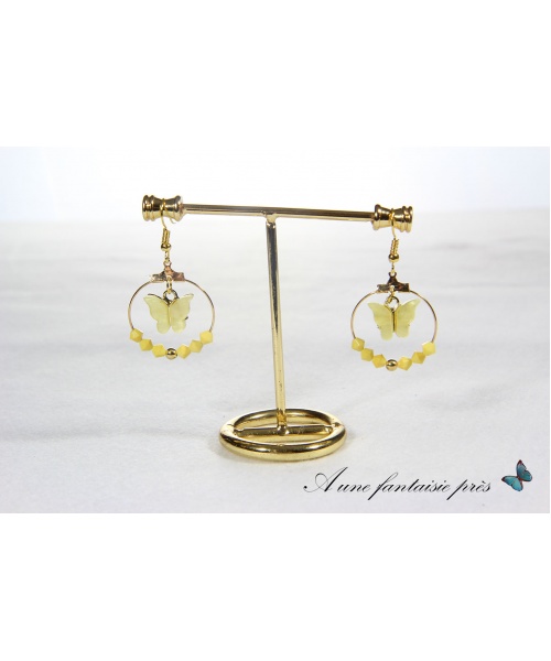 1542_-_boucle_doreille_crole_dor_papillon_et_perle_jaune_15_euros