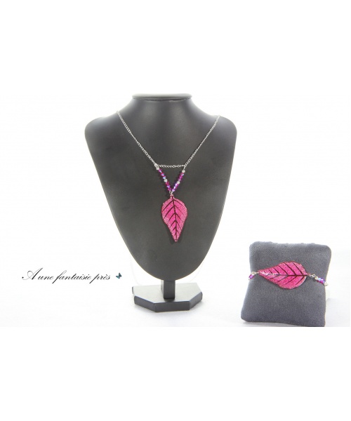 881_-_collier_et_bracelet_feuille_fuschia_en_rsine__et_perle_swarovski_20_euros__14_euros