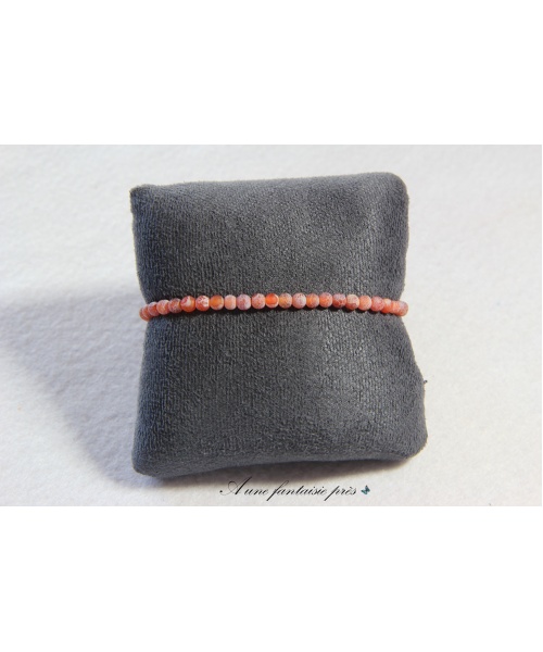 993_-_bracelet_en_agate_craquel_rouge_fin_11_euros