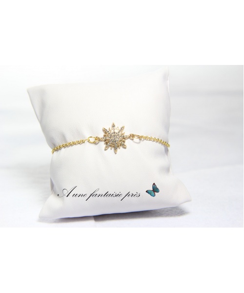 1185_-_bracelet_dor_connecteur_rtoile_dor_strass_transparent__15_euros